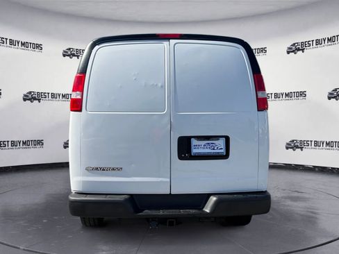 Used 2019 Chevrolet Express 2500 w/ Driver Convenience Package RWD image 7