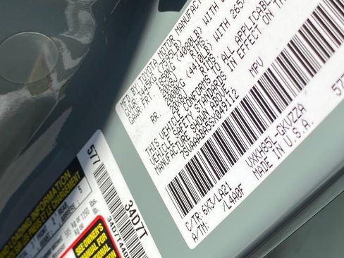 Used 2025 Toyota Sequoia Platinum image 8