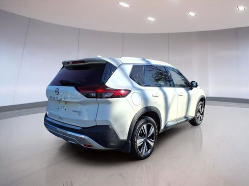 Used 2023 Nissan Rogue Platinum w/ Platinum Premium Package image 4