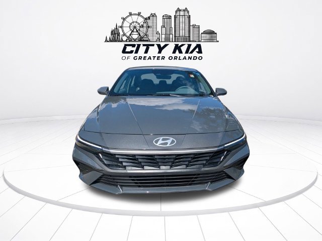 Used 2026 Hyundai Elantra SE FWD image 9
