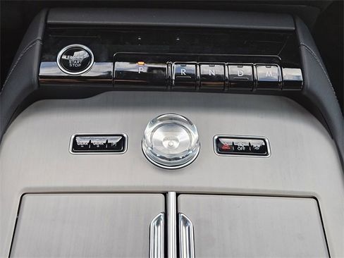 New 2025 Lincoln Navigator Reserve w/ Jet Appearance Package image 18