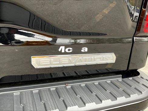 Used 2023 GMC Sierra 1500 Elevation w/ LPO, Elevation Black Package image 16