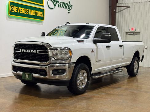 Used 2023 RAM 2500 Big Horn w/ Level 1 Equipment Group image 3