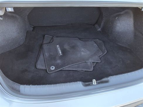 Certified 2022 Hyundai Elantra SEL image 14