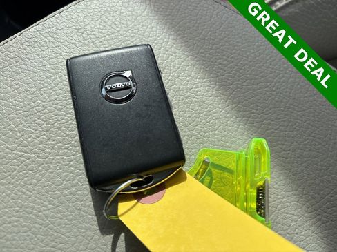 Used 2018 Volvo V90 T5 Cross Country w/ Convenience Package image 24