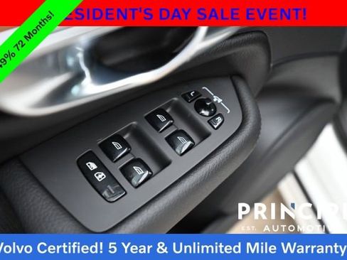 Certified 2022 Volvo XC90 T6 Momentum w/ Advanced Package image 23