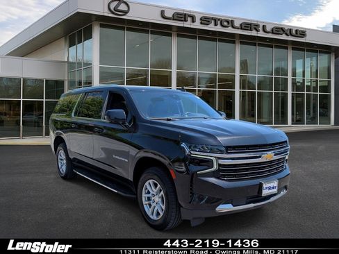 Used 2023 Chevrolet Suburban LT AWD/4WD image 1