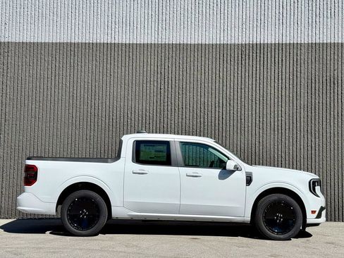 New 2025 Ford Maverick Lobo image 6