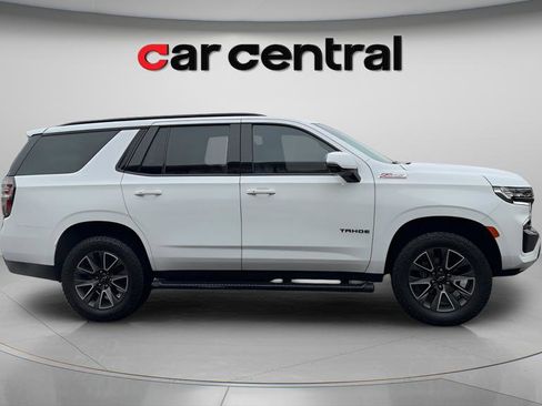 Used 2022 Chevrolet Tahoe Z71 w/ Luxury Package AWD/4WD image 6