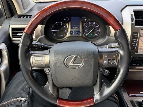 Used 2011 Lexus GX 460 image 13