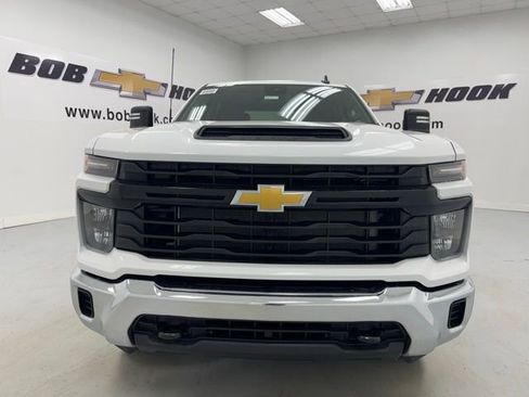 New 2026 Chevrolet Silverado 2500 W/T w/ WT Convenience Package AWD/4WD image 2