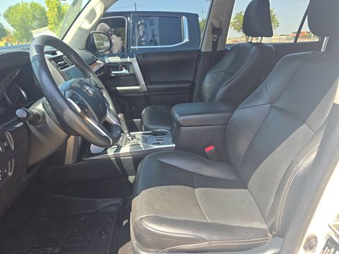 Used 2022 Toyota 4Runner Limited AWD/4WD image 5