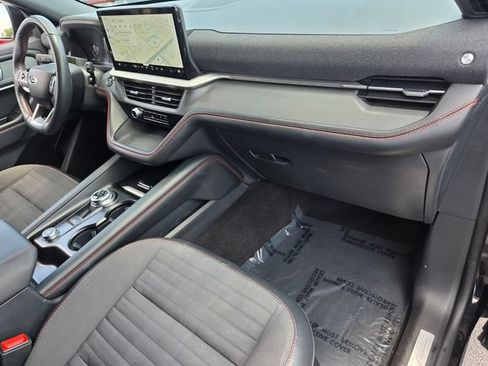 Used 2025 Ford Explorer ST-Line AWD/4WD image 16