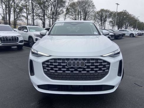 Certified 2025 Audi Q5 Premium Plus w/ Premium Plus image 2