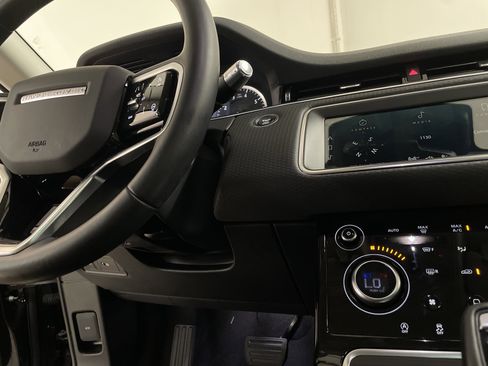 Used 2022 Land Rover Range Rover Evoque S image 13