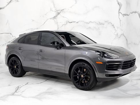 Used 2022 Porsche Cayenne Coupe AWD/4WD image 5