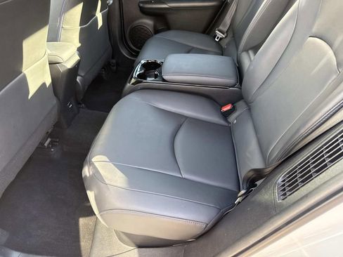 Used 2017 Toyota Prius Prime Advanced image 17