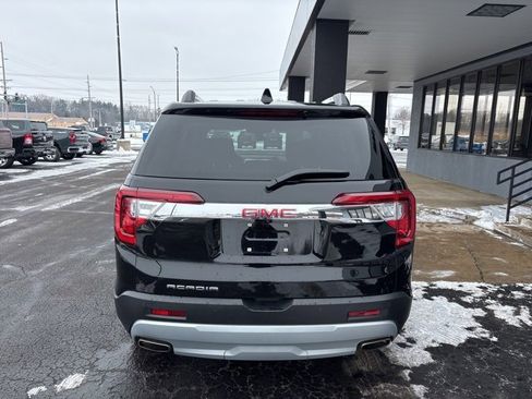 Used 2023 GMC Acadia SLE w/ Driver Convenience Package image 9