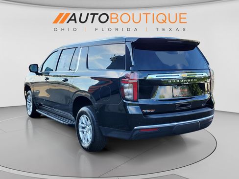 Used 2024 Chevrolet Suburban LT AWD/4WD image 3