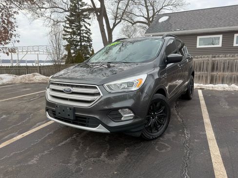 Used 2018 Ford Escape SEL w/ Canadian Touring Package image 1