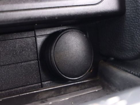 Used 2018 Ford Mustang Coupe image 27