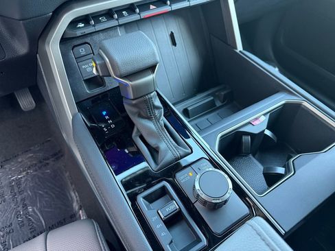New 2026 Toyota Tundra Limited AWD/4WD image 12