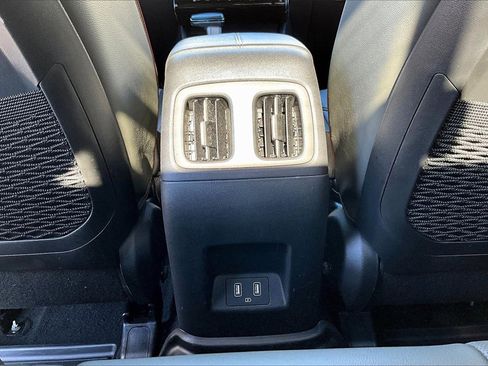 Used 2024 Hyundai Santa Cruz Limited image 16