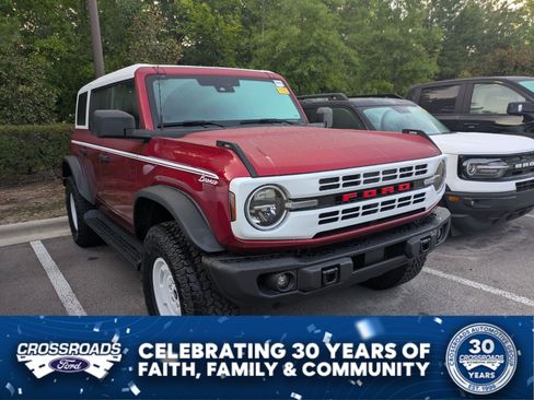 Certified 2025 Ford Bronco Heritage Edition AWD/4WD image 1