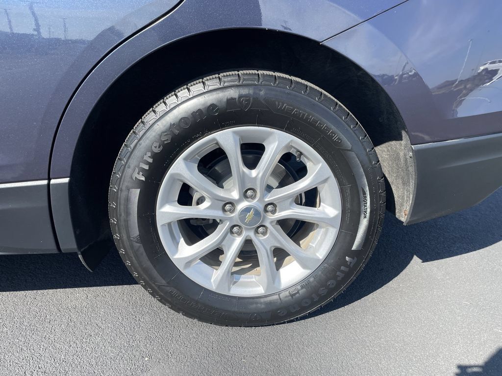 Used 2018 Chevrolet Equinox LT FWD image 26