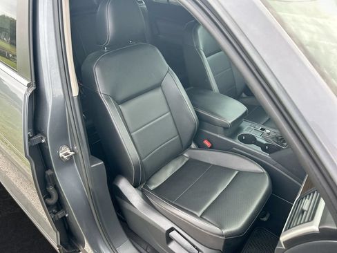 Used 2022 Volkswagen Atlas SE FWD image 29