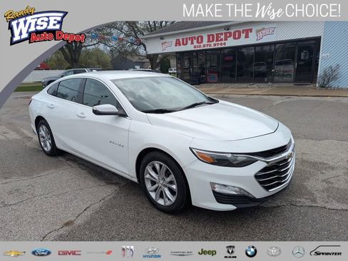 Used 2019 Chevrolet Malibu LT FWD image 1