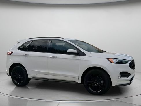 Certified 2022 Ford Edge ST-Line AWD/4WD image 35