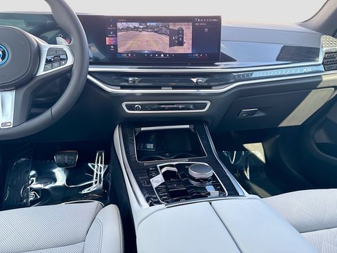 New 2026 BMW X5 xDrive50e w/ M Sport Package AWD/4WD image 19