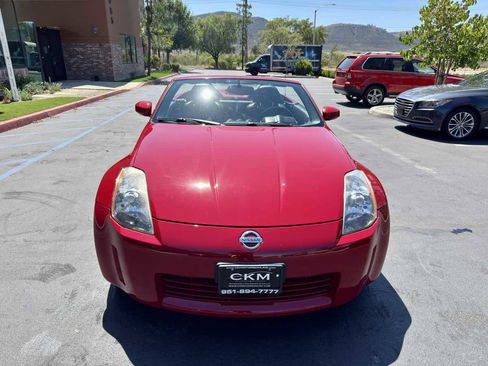 Used 2005 Nissan 350Z Touring image 8