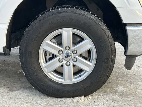 Used 2022 Ford F150 XLT w/ Trailer Tow Package image 9