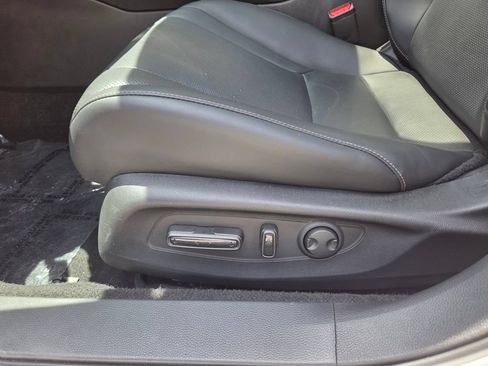 Used 2024 Honda Accord EX-L image 10