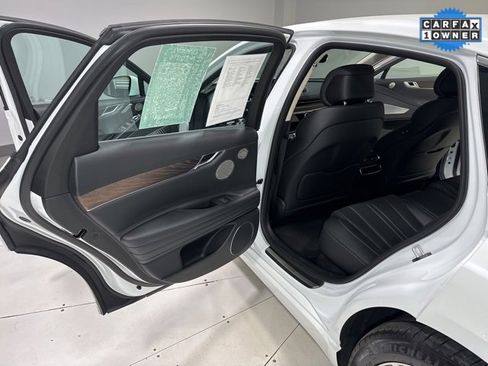 Used 2024 Genesis G80 image 22