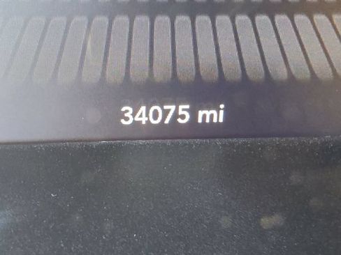 Used 2020 Dodge Challenger R/T RWD image 23