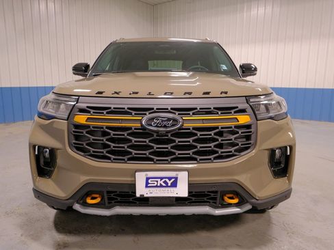 New 2026 Ford Explorer Tremor w/ Tremor Convenience Package image 11