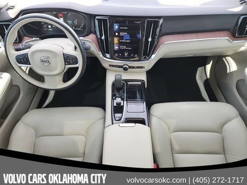 Used 2022 Volvo S60 T8 R-Design Expression w/ Premium Package AWD/4WD image 20