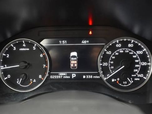 Used 2025 Mitsubishi Outlander SE image 27