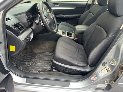 Used 2012 Subaru Legacy 2.5i Premium AWD/4WD image 5