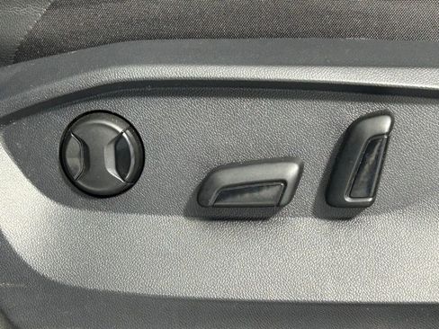 Used 2024 Volkswagen Tiguan Wolfsburg Edition FWD image 30