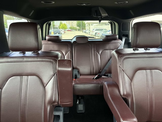 Used 2023 Ford Expedition Limited AWD/4WD image 14