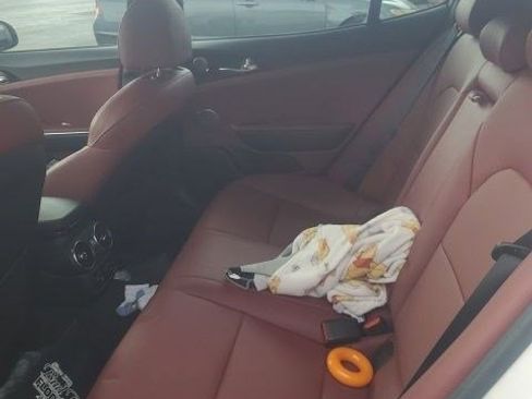 Used 2023 Kia Stinger GT-Line w/ Sun & Sound Package image 15