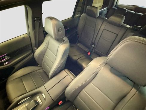 Certified 2025 Mercedes-Benz GLS 450 4MATIC image 23