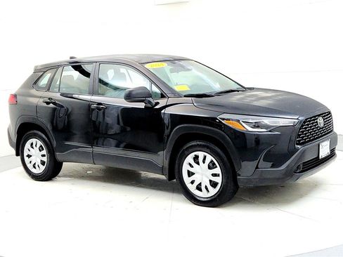 Certified 2024 Toyota Corolla Cross L image 7