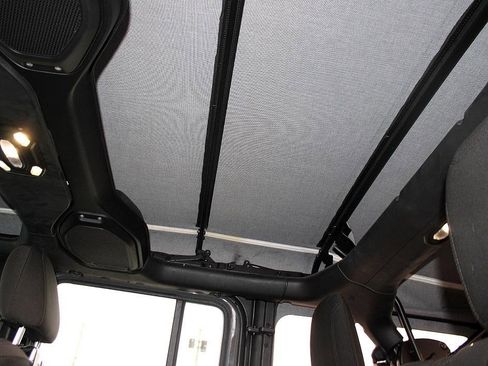 Used 2021 Jeep Wrangler Unlimited Rubicon image 21