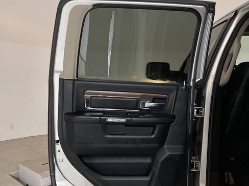 Used 2013 RAM 2500 Laramie w/ Convenience Group image 16