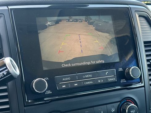 Used 2023 Nissan Titan SV image 17